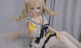 矽膠娃娃衣服材質很重要！選錯不只染色還會損壞娃娃